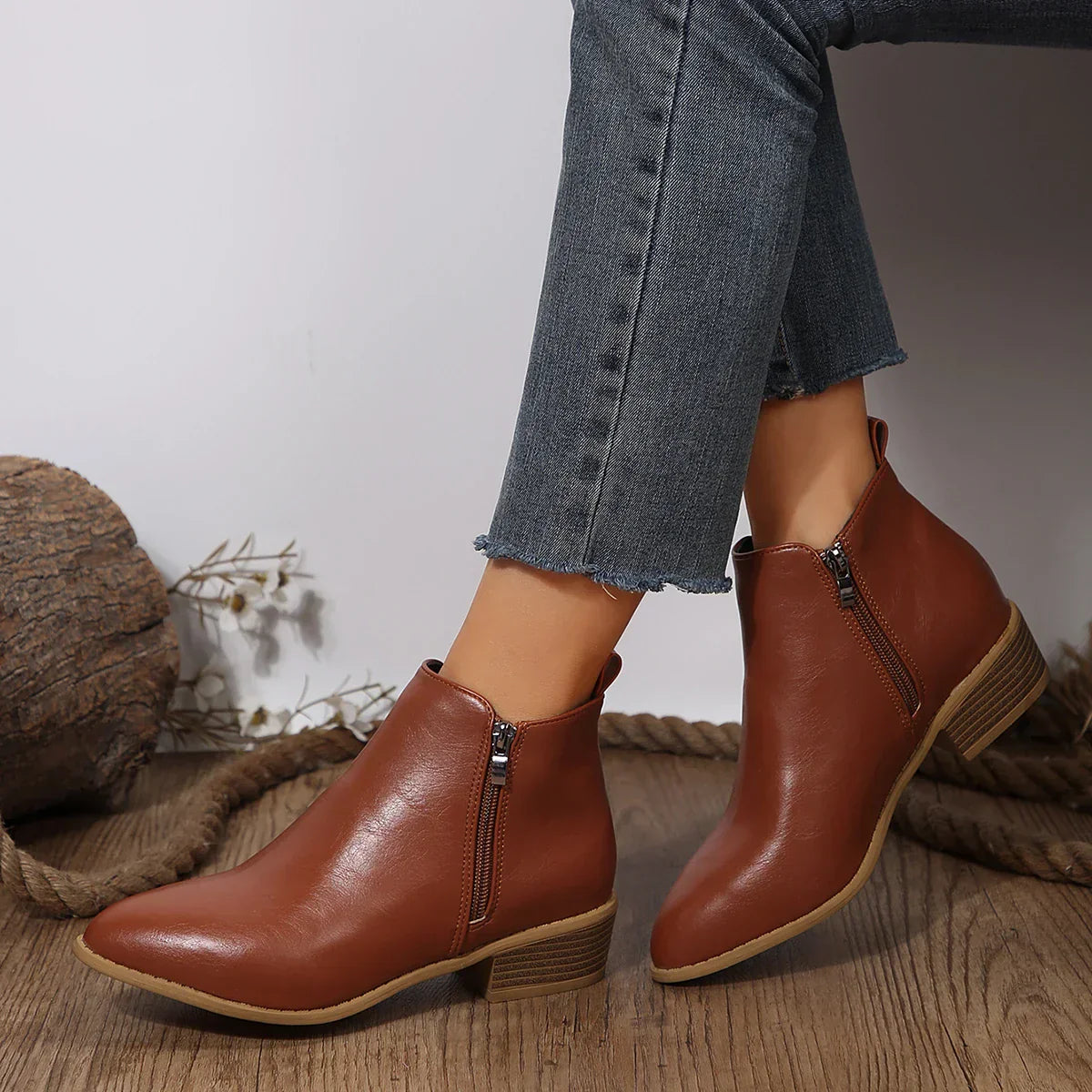 Jeanne - Casual Ankle Boots